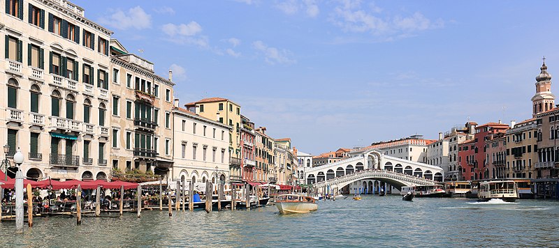 Venice World Travel Guide - The Trip of Your Dreams 4 800px Panorama of Canal Grande and Ponte di Rialto Venice September 2017